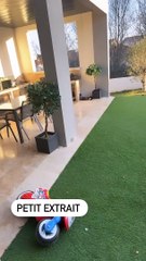 Amandine Pellissard en conflit avec le propriétaire de sa superbe maison dans le Sud de la France.