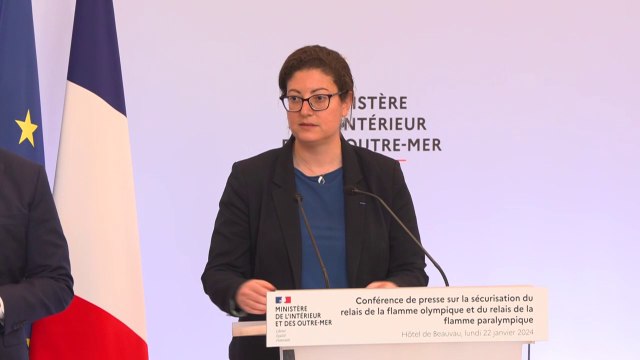 Jusqu'à 5.000 policiers et gendarmes mobilisés : la préfète des Bouches-du-Rhône détaille le dispositif de sécurité pour l'arrivée de la flamme olympique à Marseille