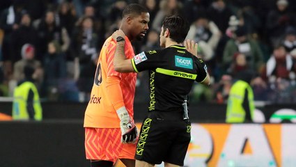 AC Milan’s Mike Maignan speaks out after leading side off pitch due to racist abuse