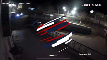 Nevşehir'de akılalmaz kaza! Otomobil bahçeye böyle uçtu