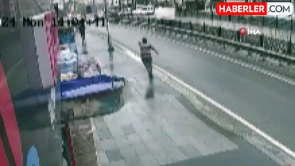 İstanbul'da sokak sokak gezip önüne geleni bıçakladı: 11 kişi yaralı