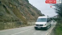 Yağış Sonrası Karayolunda Toprak Kaymaları