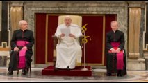 Il Papa incontra i vaticanisti: 