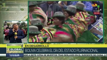 Bolivianos festejan los 15 años de constituido el Estado Plurinacional