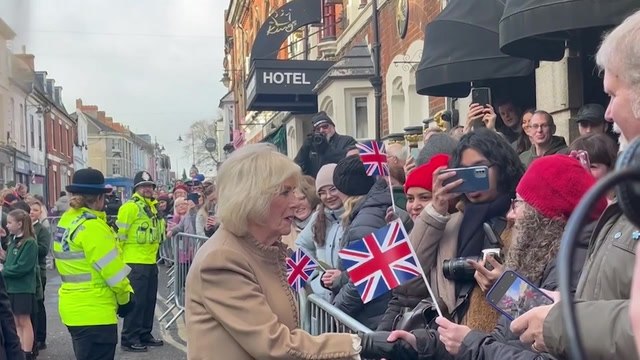 Queen meets domestic violence survivors at Swindon refuge