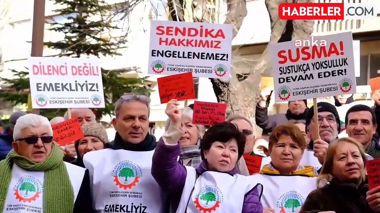 Emekliler Zam Oranlarına Tepki Gösterdi
