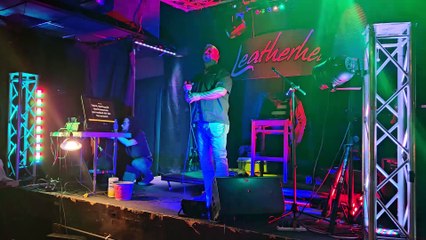 FOUR AND A HALF FINGER DEATH PUNCH - INSIDE OUT (PERFORMED LIVE AT LEATHERHEADS)