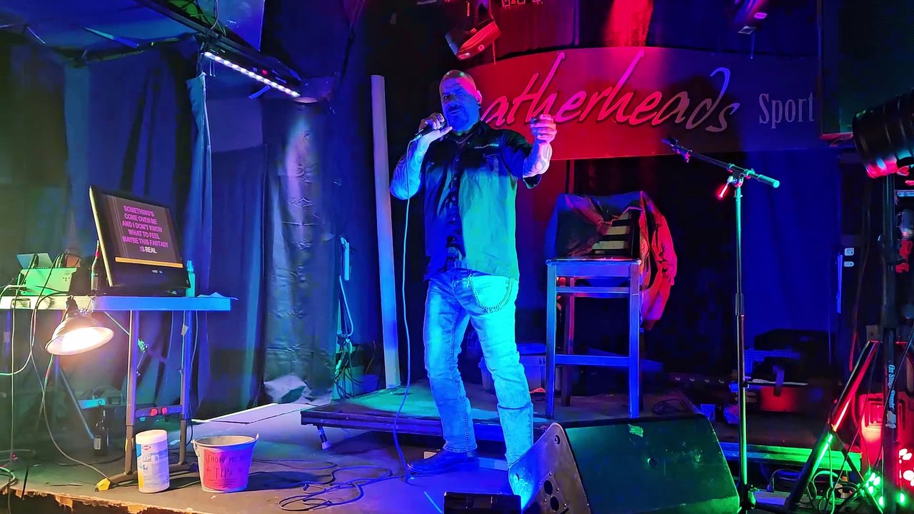 RAINBOW - STREET OF DREAMS (PERFORMED AT LEATHERHEADS)