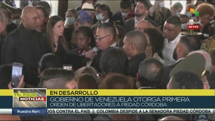Ministro venezolano Ernesto Villegas ofrece palabras de despedida a Piedad Córdoba