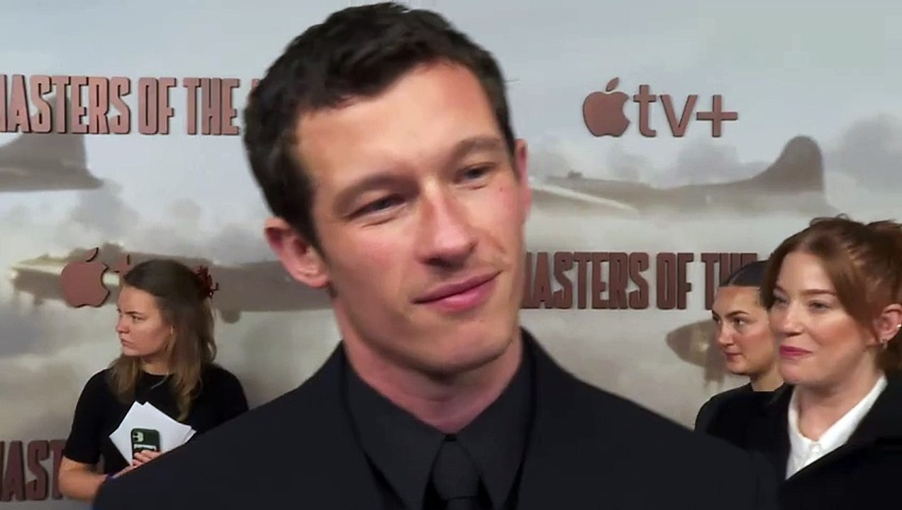 "He's a very easy person to fall in love with" - Callum Turner gushes over Austin Butler