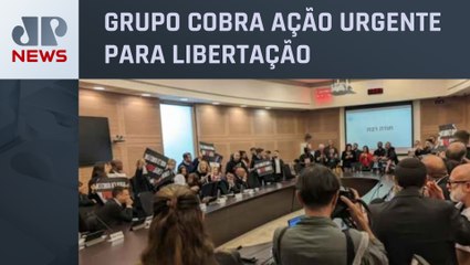 Familiares de reféns do Hamas invadem Parlamento de Israel