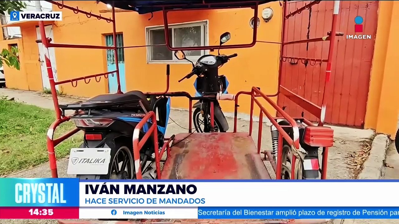 ¡Iván hace mandados en una silla de ruedas motorizada!