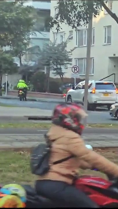 Falsos policías intentan robar camioneta blindada en Bogotá
