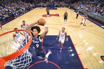 Kelly Oubre Jr. Delivers Spectacular Dunk – Dunk of the Night! 🏀