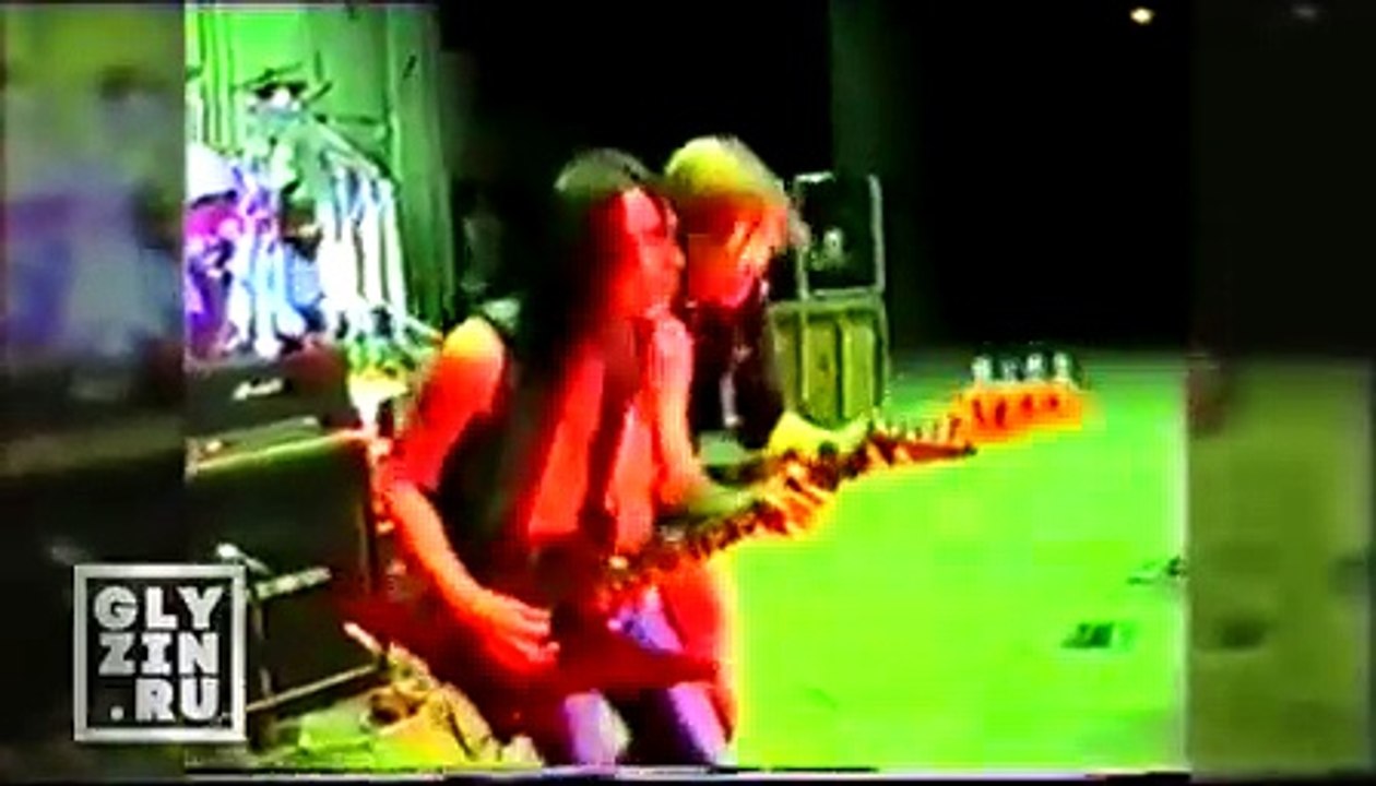 «Я всё простил». Алексей Глызин и группа _УРА_ 1989 год. Композитор на ударных инструментах.