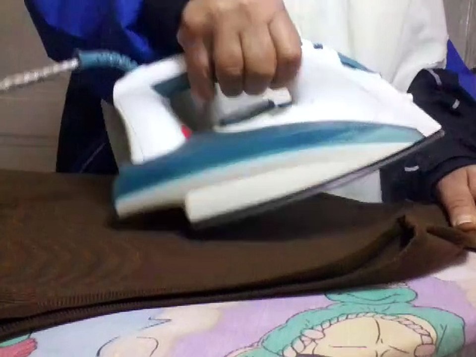 طويل البلوفر بعض السنتيمترات