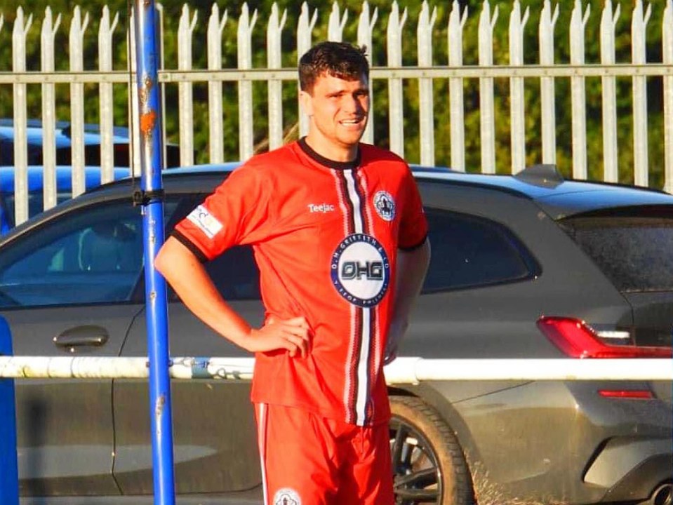 Highlights of Pwllheli's 4-2 win at Hawarden Rangers - video Dailymotion