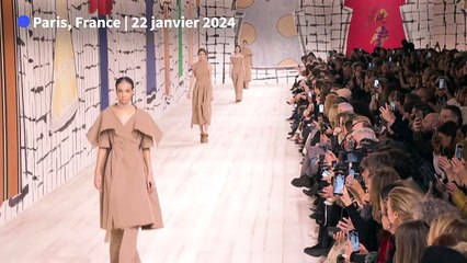 Dior présente son défilé Haute Couture devant un parterre de stars