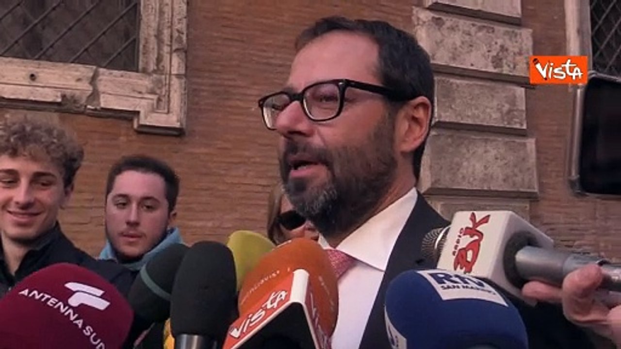 Superbonus, Patuanelli (M5s): "La vera truffa per gli italiani ? Giorgia Meloni"