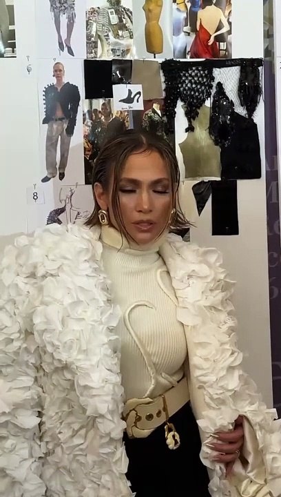 Ce lundi 22 janvier que marquait le lancement de la Fashion Week Haute Couture printemps-été 2024. Et c’est au Petit Palais, dans le 8eme arrondissement de #Paris, à 10 h précises, qu’a eu lieu le coup d’envoi.