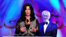 Cher pays tribute to Moonstruck director Norman Jewison