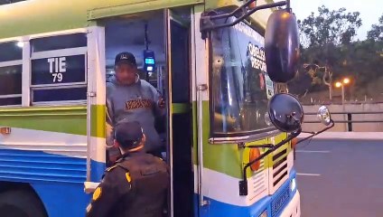 Terror en la ruta: Asaltantes atacan bus colectivo en el Obelisco