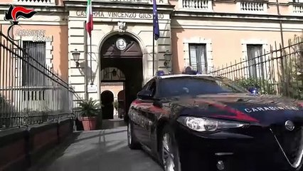 Catania, palermitano ruba in chiesa il candelabro con le offerte: lo scoprono e viene denunciato