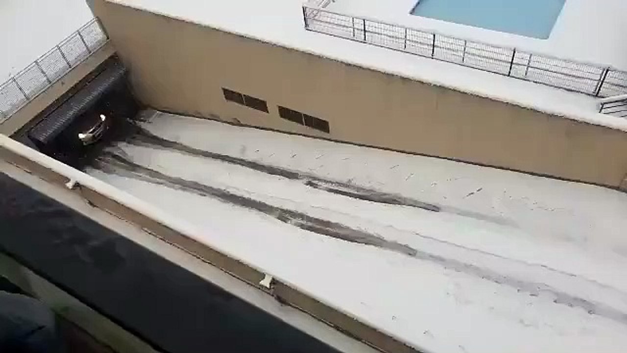 Conduire sur la neige n'est pas à la portée de tous