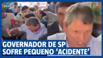 SP: Governador Tarcísio de Freitas sofre pequeno ‘acidente’