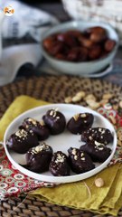 Snickers maison : dattes, cacahuètes et chocolat - l'encas sain sans sucre ajouté