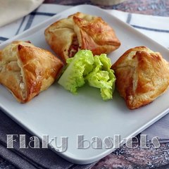 Flaky baskets with smoked salmon