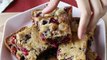 Cherries and chocolate blondie bars, the perfect crunchy and fondant cake