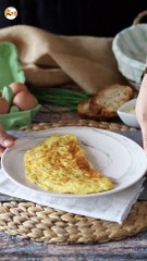 Tortilla francesa de queso, ¡muy jugosa y lista en 5 minutos!