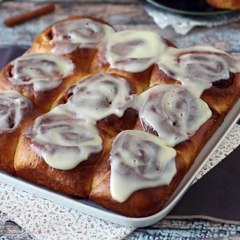 Cinnamon rolls, os rolinhos de canela com glacê americano