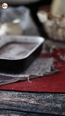 Bolo de chocolate e pasta de castanhas, sem adição de açúcar e com 4 ingredientes!