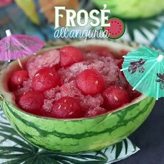 Frosé all'anguria, il drink fresco e leggermente alcolico da preparare a casa