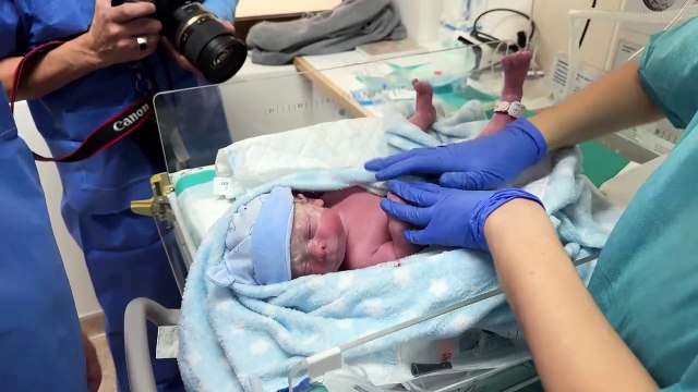 Nace en el Clínic de Barcelona el bebé de la segunda mujer trasplantada de útero en España