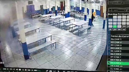 Chocante! Câmera registra mulher sendo arremessada em acidente no Centro