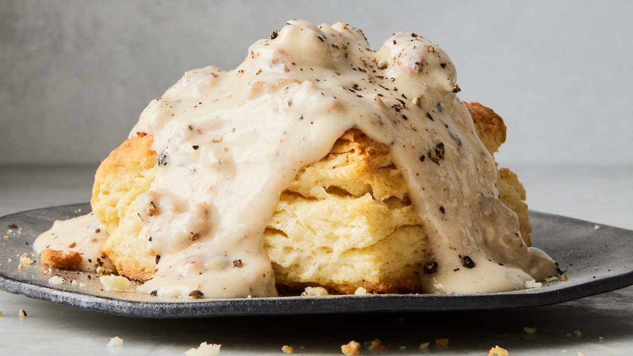 This Sausage Gravy + Fresh Baked Biscuits = Breakfast Heaven