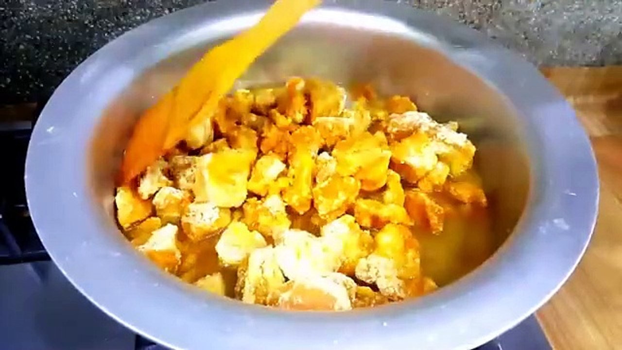 Alsi_ki_Pinni_Recipe___how_to_make_Alsi_Ki_Pinni__السی_کی_پنیاں__Alsi_ke_Laddu_(360p)