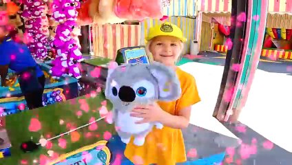 Diana and Roma Family Fun Time at the Amusement Park