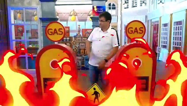 Diana Roma and Oliver play Different Jobs and Professions