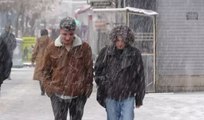 Van'da yoğun kar yağışı: 429 yerleşim yerinin yolu ulaşıma kapandı