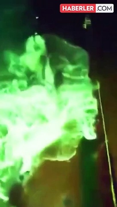 Şangay açıklarında 16'sı Türk 21 mürettebat taşıyan gemi başka bir gemiye çarparak battı