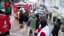 Beyoğlu'nda 5 katlı binada yangın: 1 kişi mahsur kaldı!