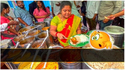 కుమారి ఆంటీ షాపుతో భారీగా Traffic Jam | Telugu Oneindia