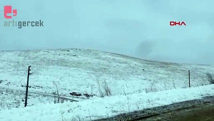 Köye inen kurt sürüsü kamerada