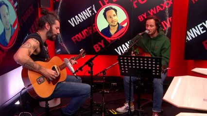 Vianney et Waxx interprètent "Comment on fait" en live dans Foudre