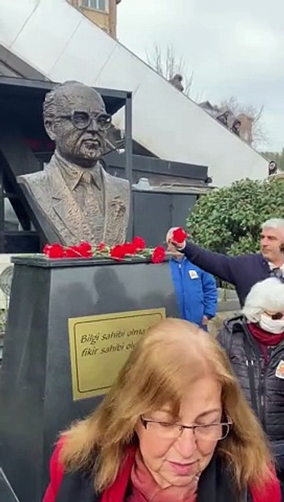 Uğur Mumcu İzmit'te anıldı