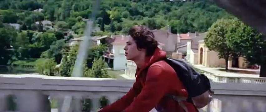 Bande-annonce Le Regne Animal avec Romain Duris